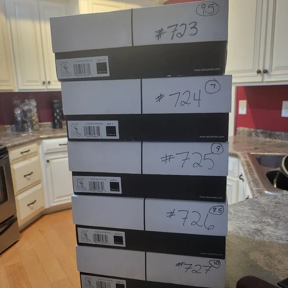 Dolce Vita Celida Ankle Heeled Combat Hiking Moto Boot Lug Sole Leather #724 - Picture 17 of 17